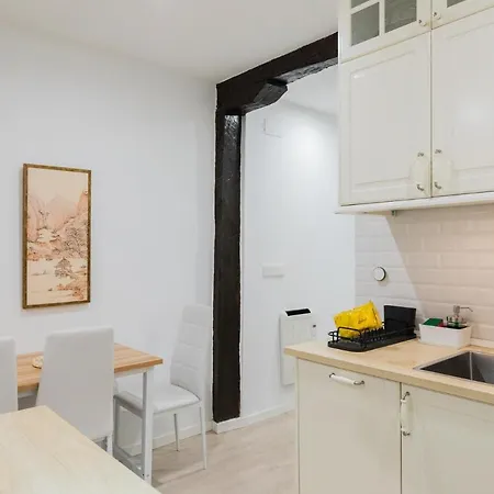 아파트 Beautiful Old Town By Next Stop